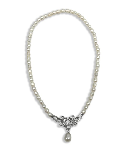 Silver Flower Pearl Necklace