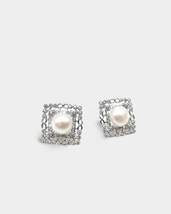 Diamond Pearl Earrings