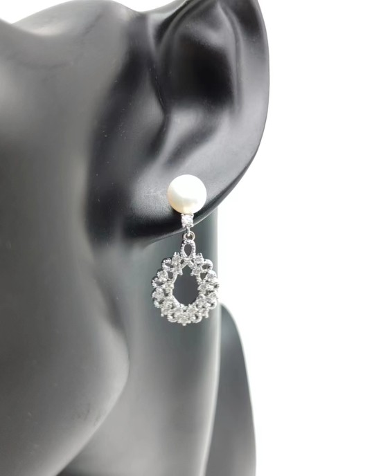 Pearl Drop Earrings