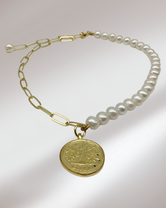 Gold Tag Pearl Necklace
