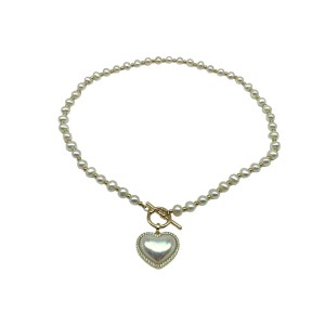 Gold Heart Pendant Pearl Necklace
