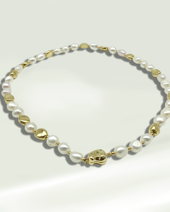 Gold Heart Pendant Pearl Necklace